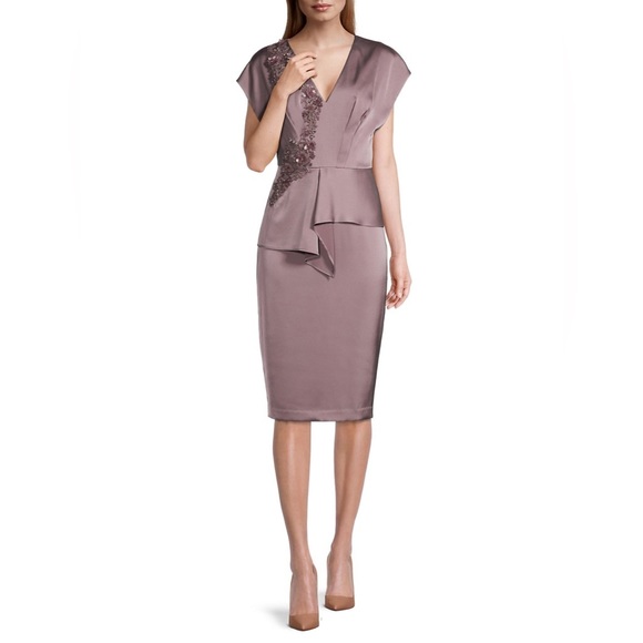 Aidan Mattox Dresses & Skirts - Aidan Mattox
V-Neck Cocktail Dress